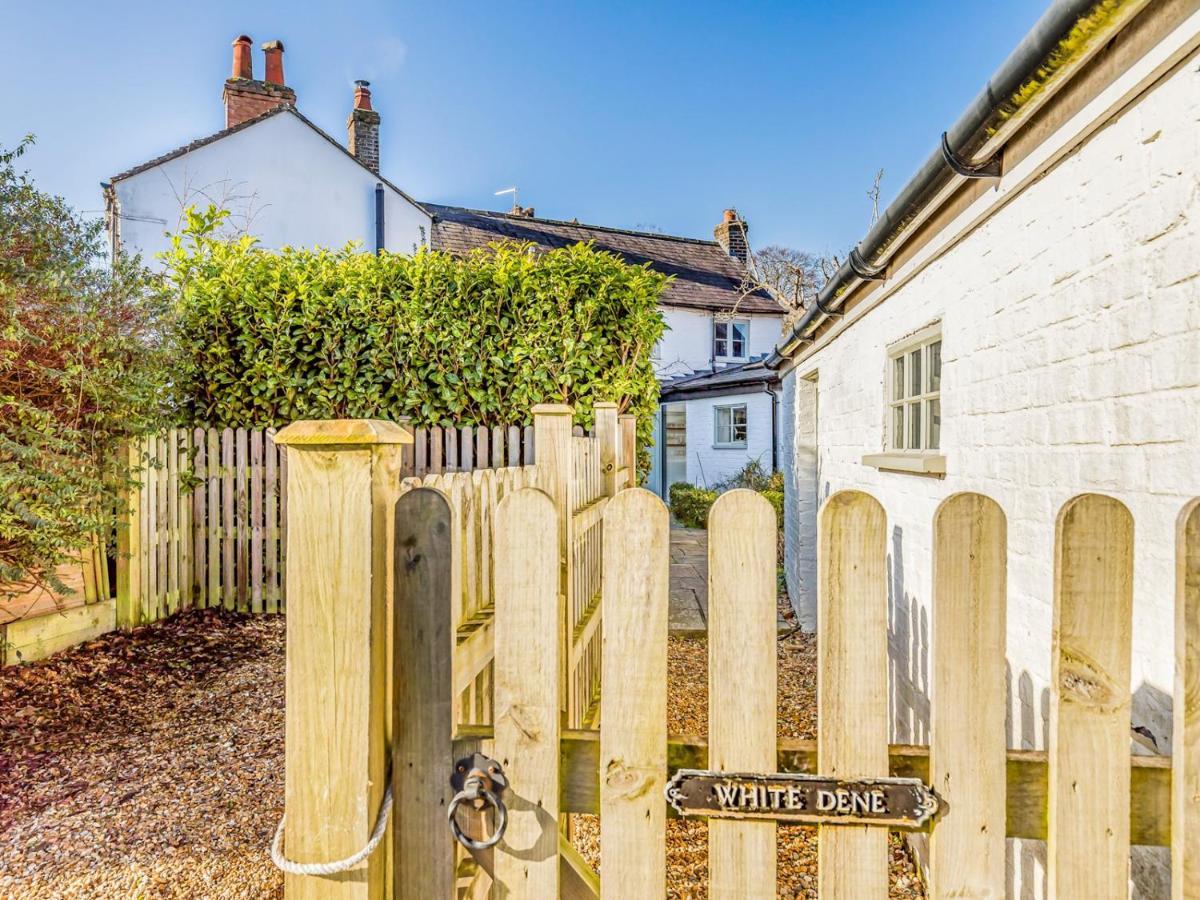 Pass The Keys Charming Downland Cottage شيشستر المظهر الخارجي الصورة