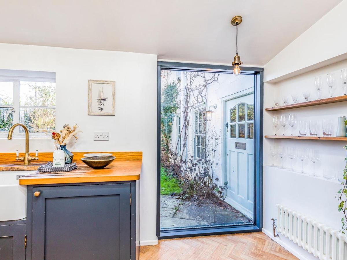 Pass The Keys Charming Downland Cottage شيشستر المظهر الخارجي الصورة